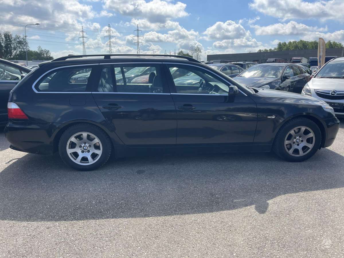 BMW 525, 2.5 l., Универсал