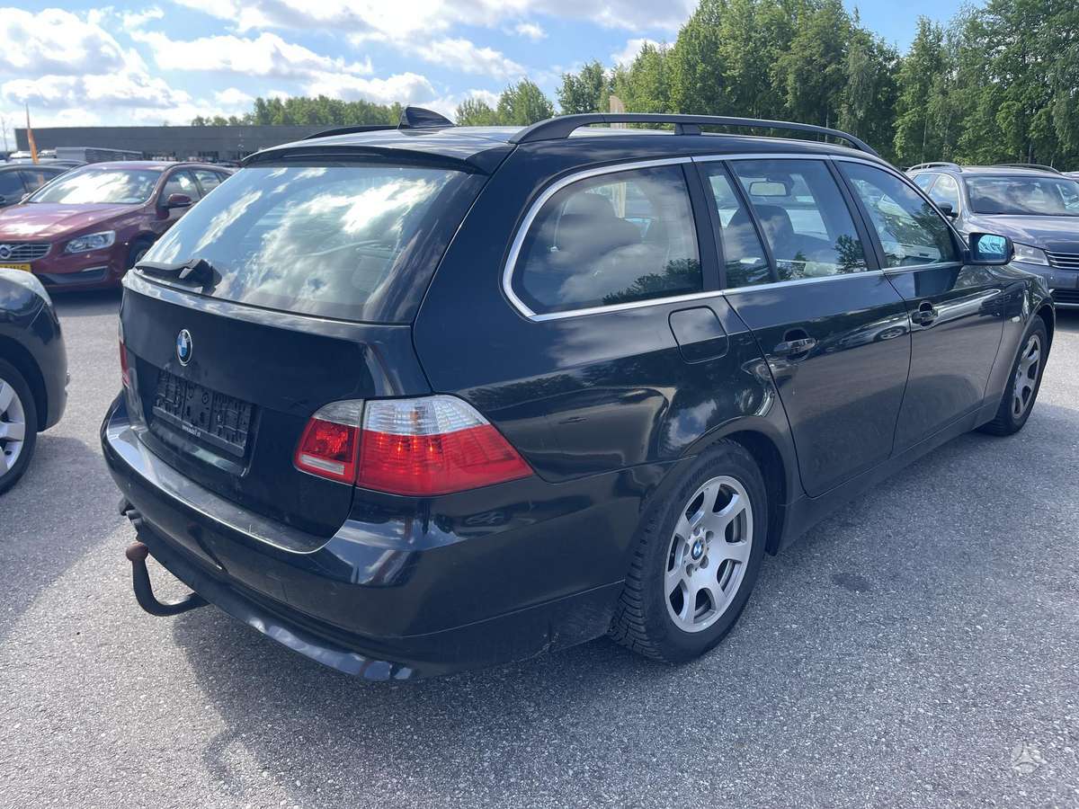 BMW 525, 2.5 l., Универсал