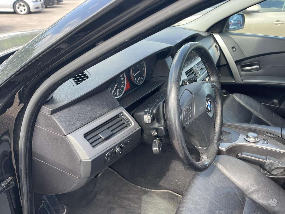 BMW 525, 2.5 l., Универсал