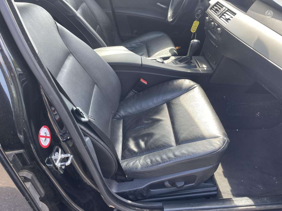 BMW 525, 2.5 l., Универсал