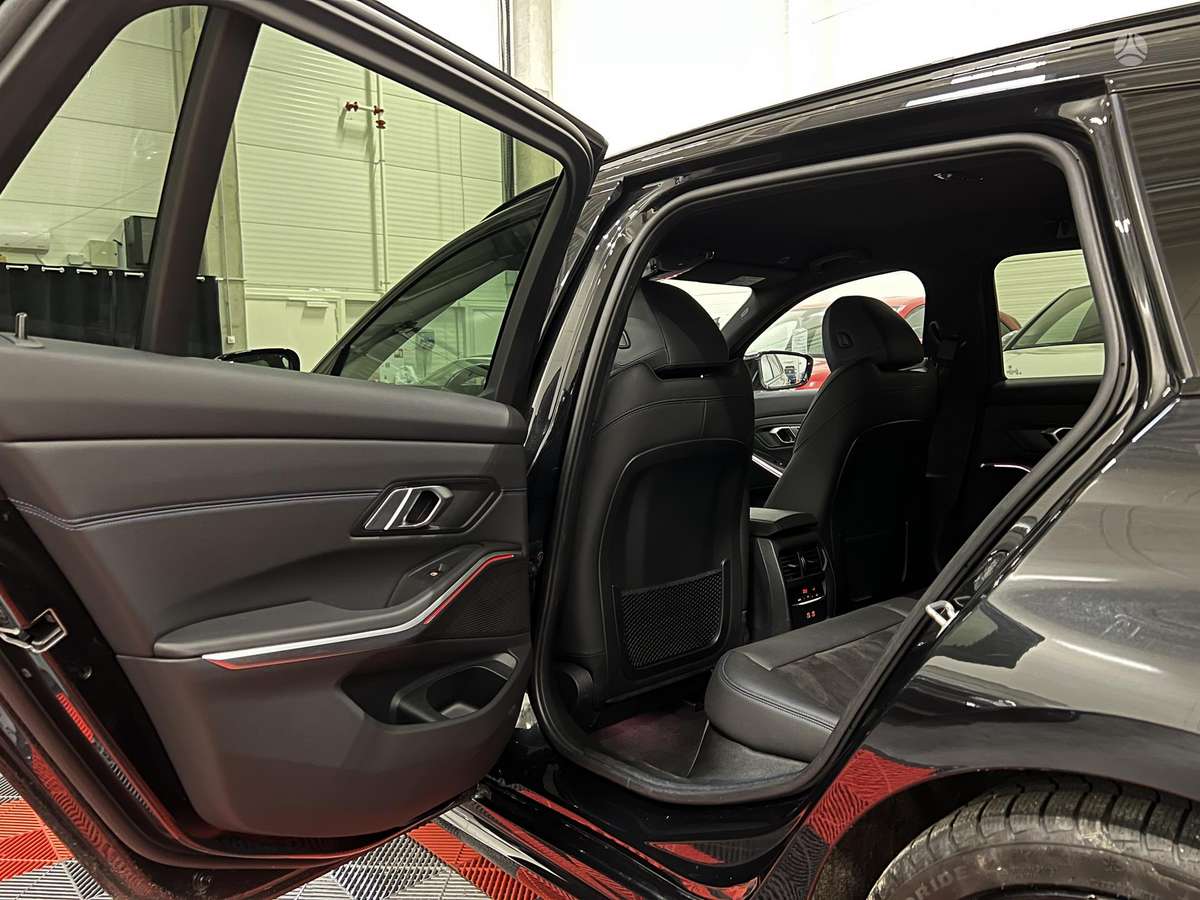 BMW 320, 2.0 l., wagon