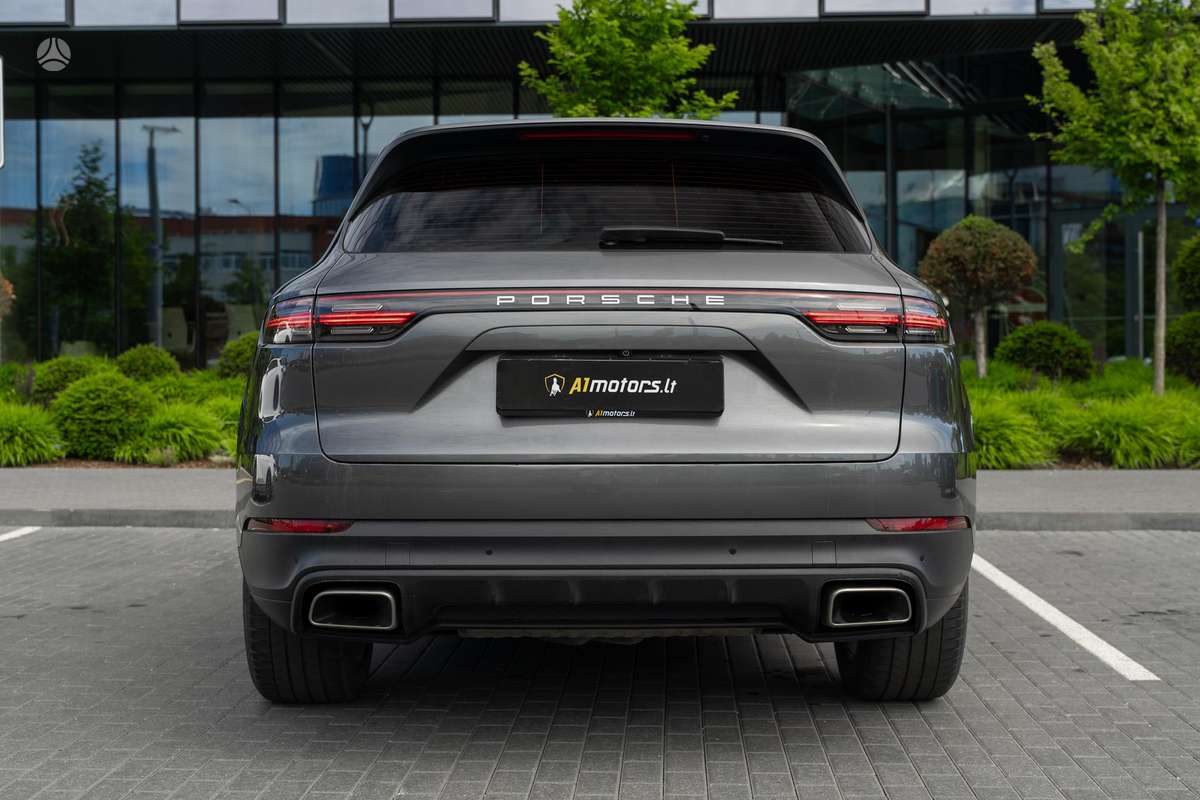 Porsche Cayenne - 9