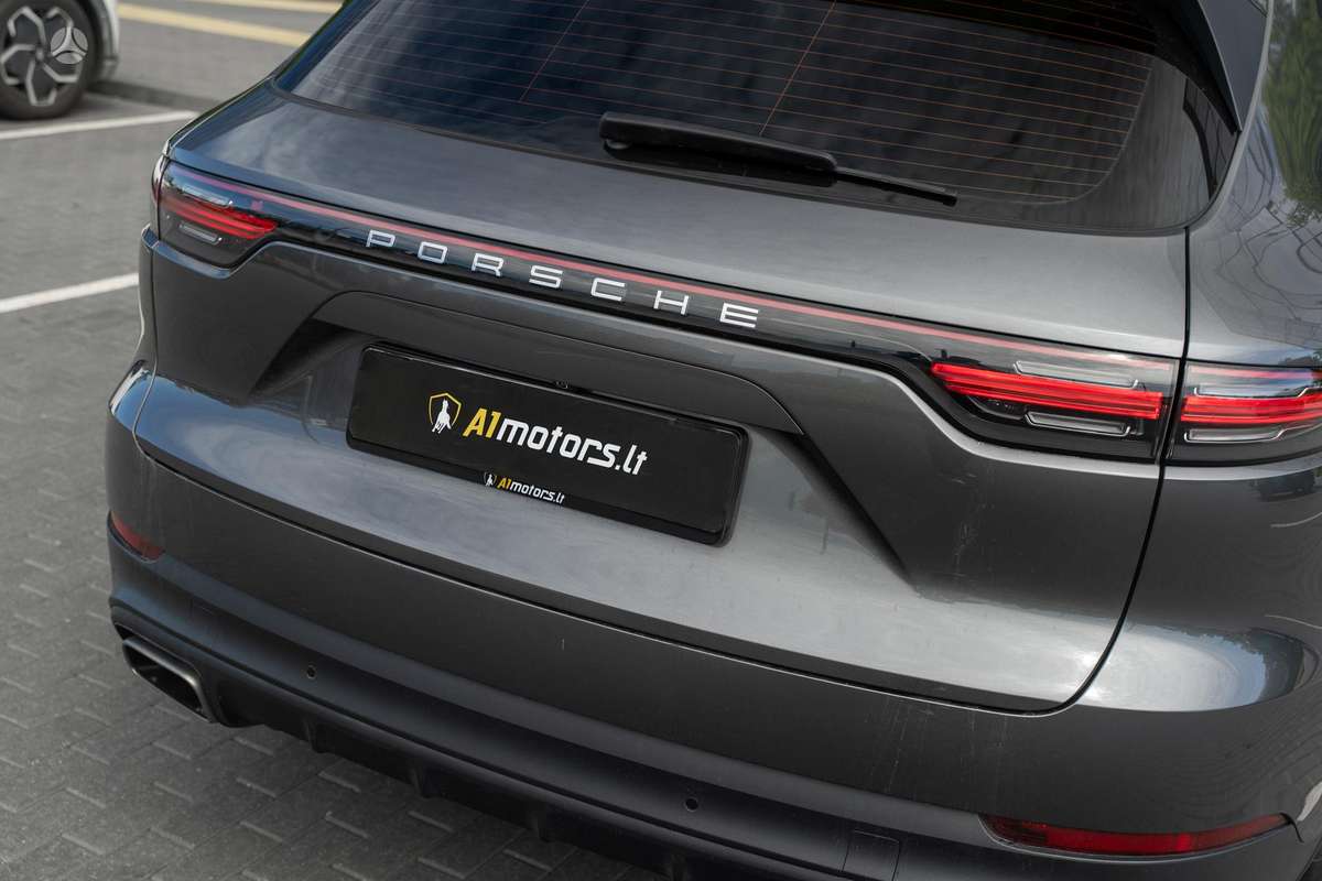 Porsche Cayenne - 10
