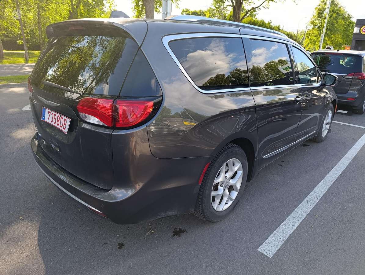 Chrysler Pacifica, 3.6 l., Минивэн