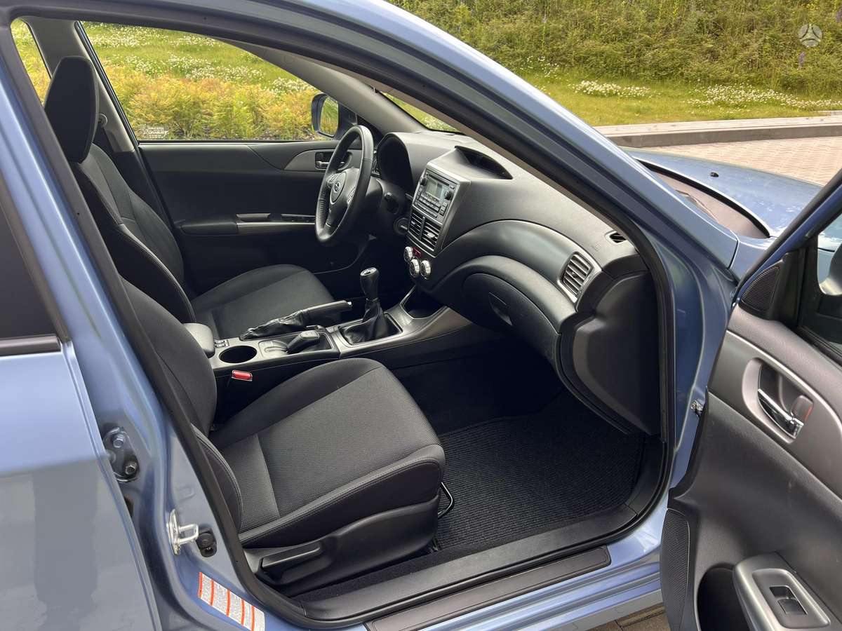Subaru Impreza - 10