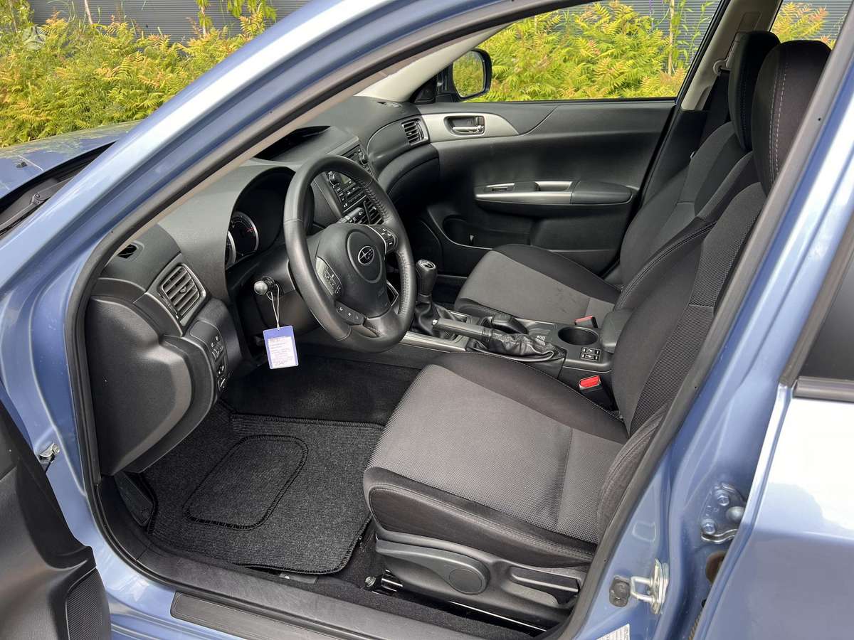 Subaru Impreza - 11