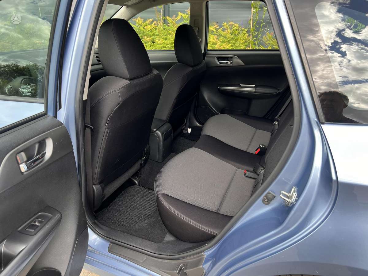 Subaru Impreza, 2.0 l., hatchback