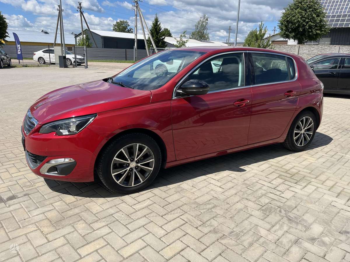 Peugeot 308, 1.2 l., hatchback