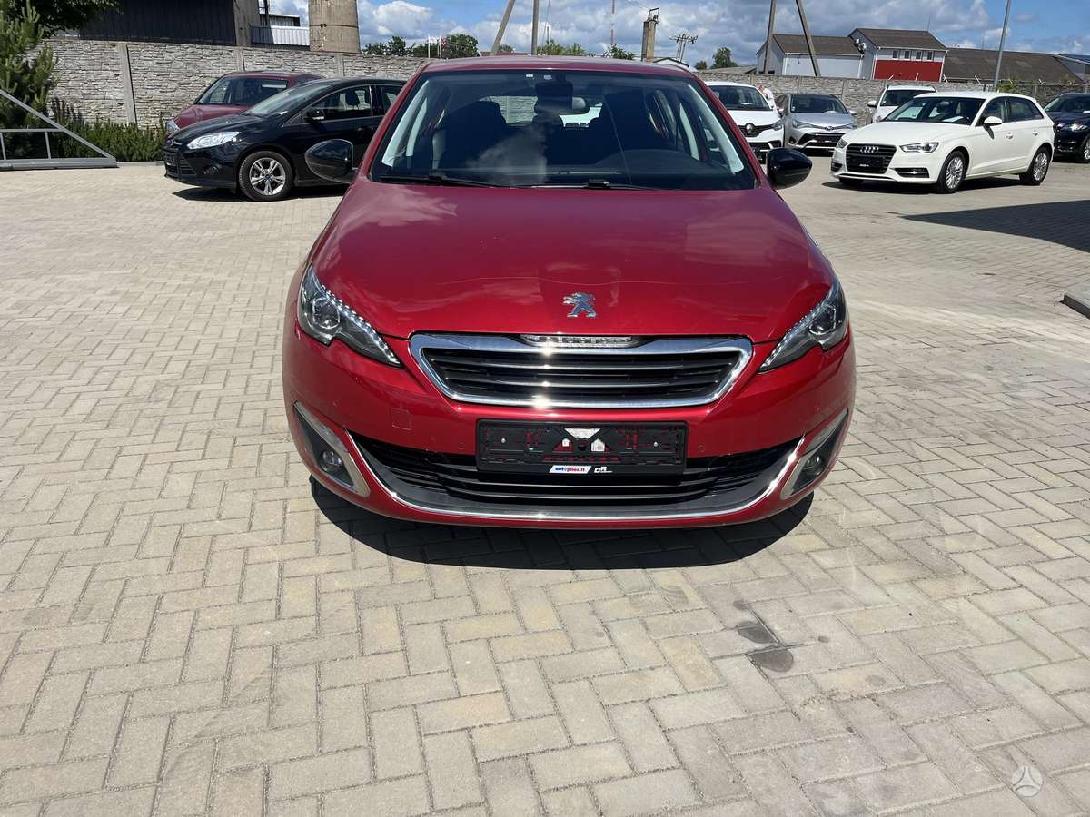 Peugeot 308, 1.2 l., hatchback