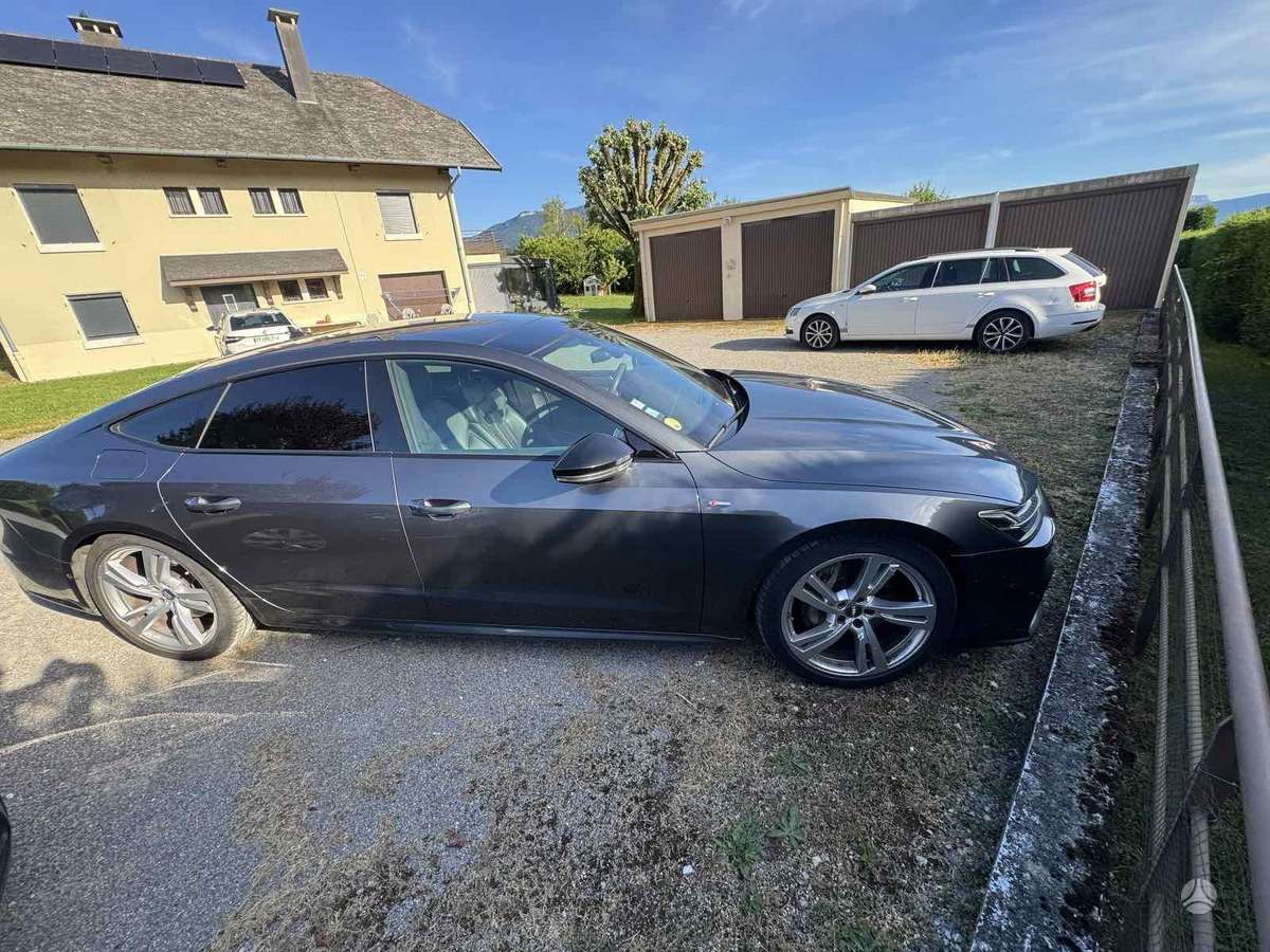 Audi A7, hatchback