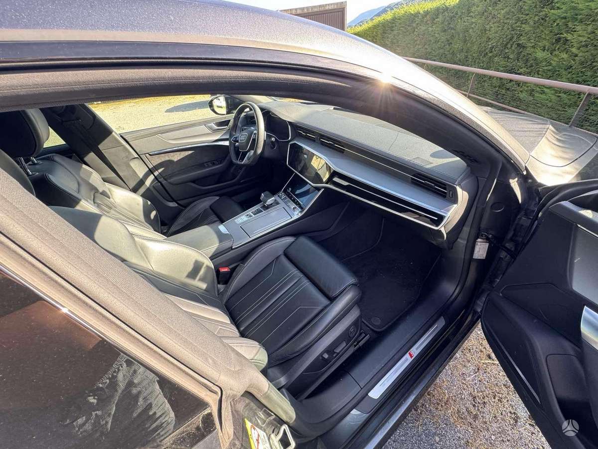 Audi A7, hatchback