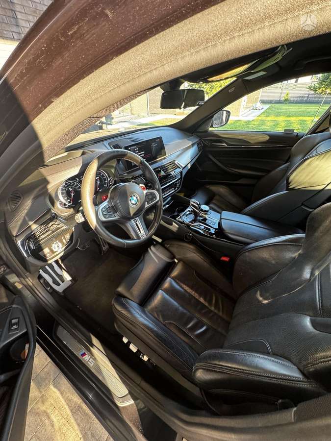 BMW M5, 4.4 l., Седан