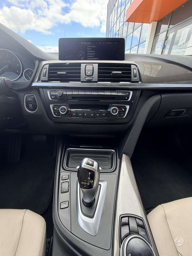 BMW 320, 2.0 l., Универсал