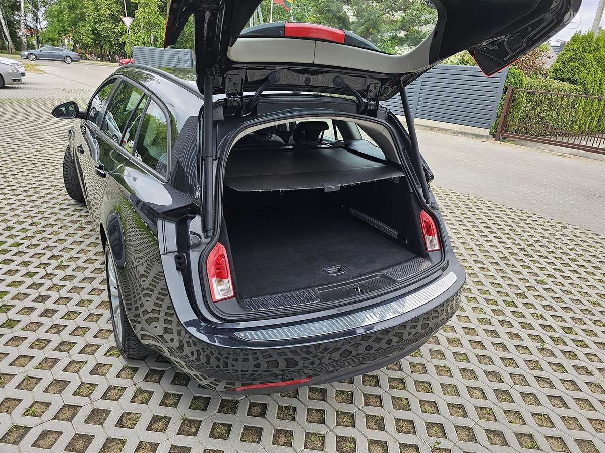 Opel Insignia, 2.0 l., Универсал