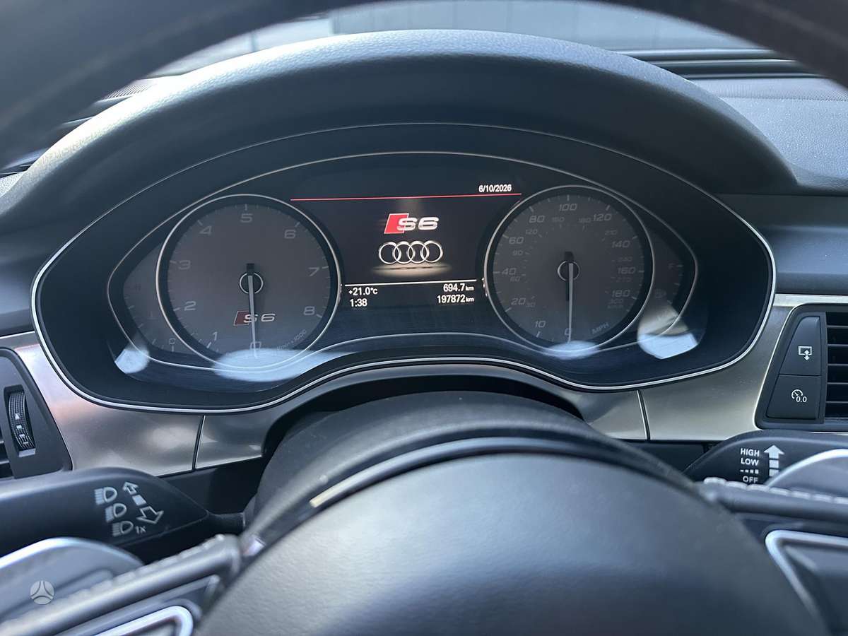 Audi S6, 4.0 l., Седан