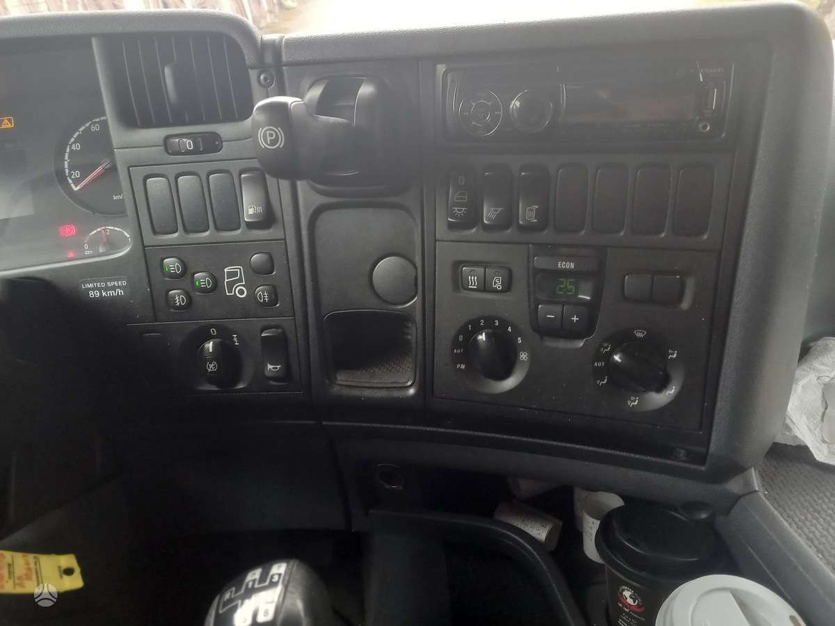 Scania G280, бортовые с шторами