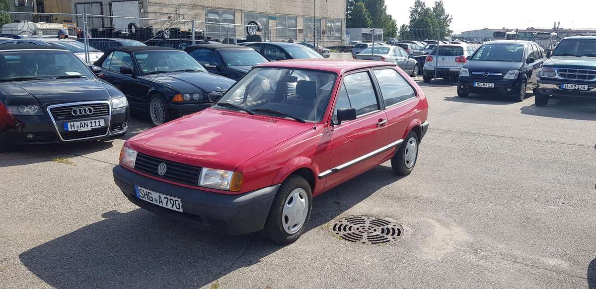 Volkswagen Polo - 1