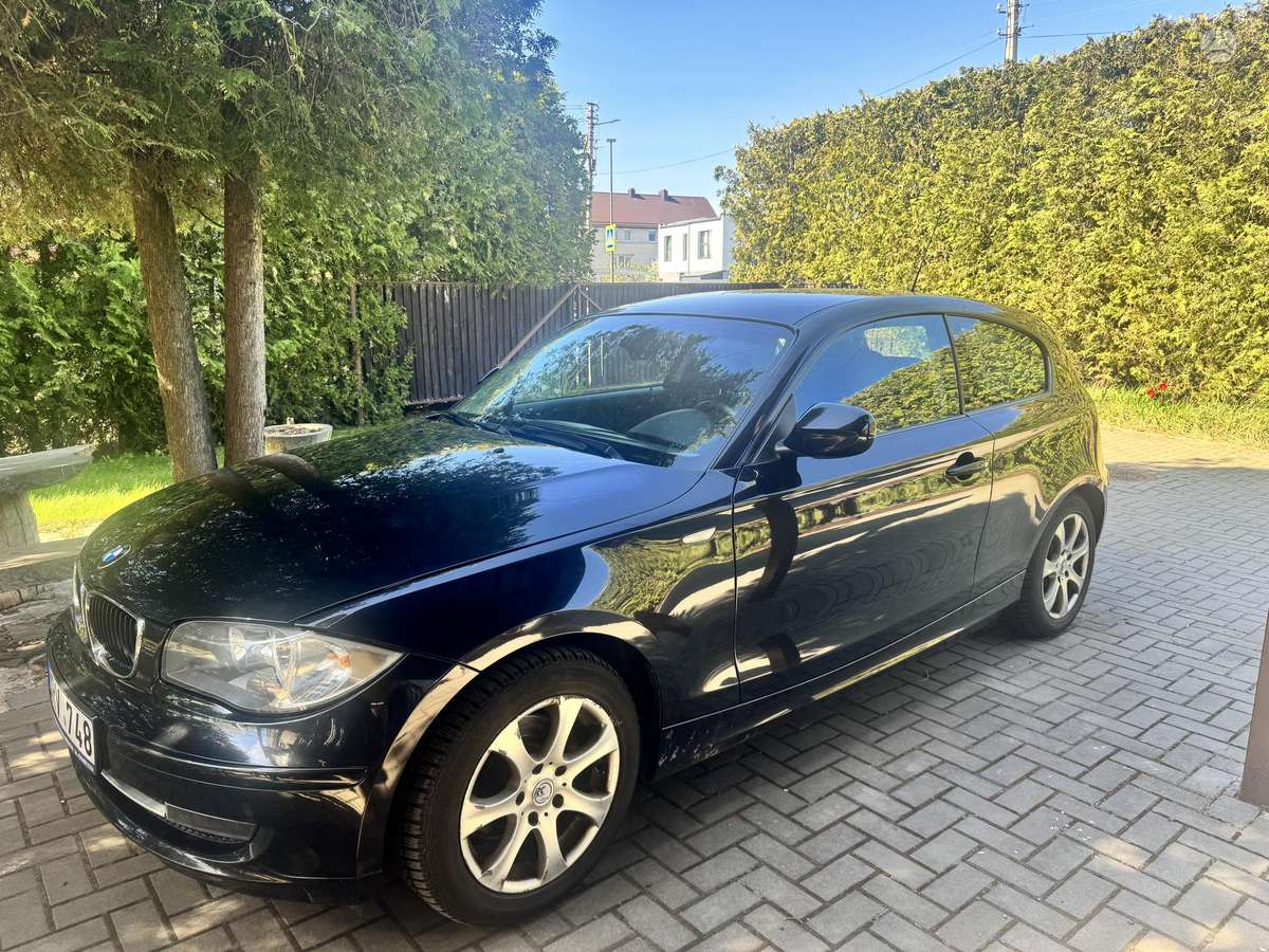 BMW 118, 2.0 l., hatchback