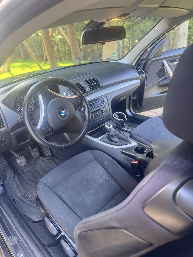 BMW 118, 2.0 l., hatchback