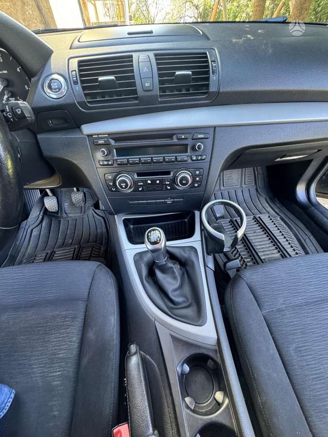 BMW 118, 2.0 l., hatchback