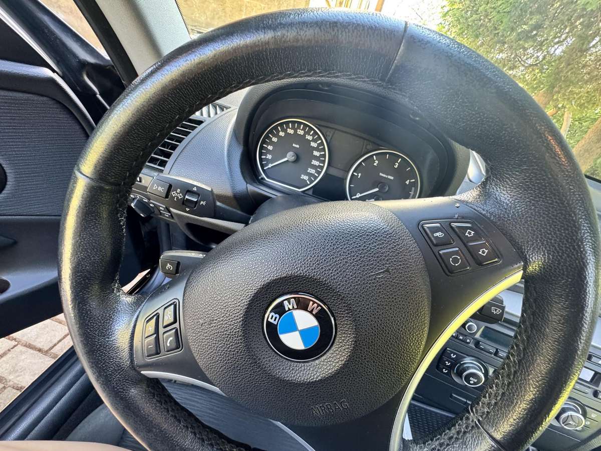 BMW 118, 2.0 l., hatchback