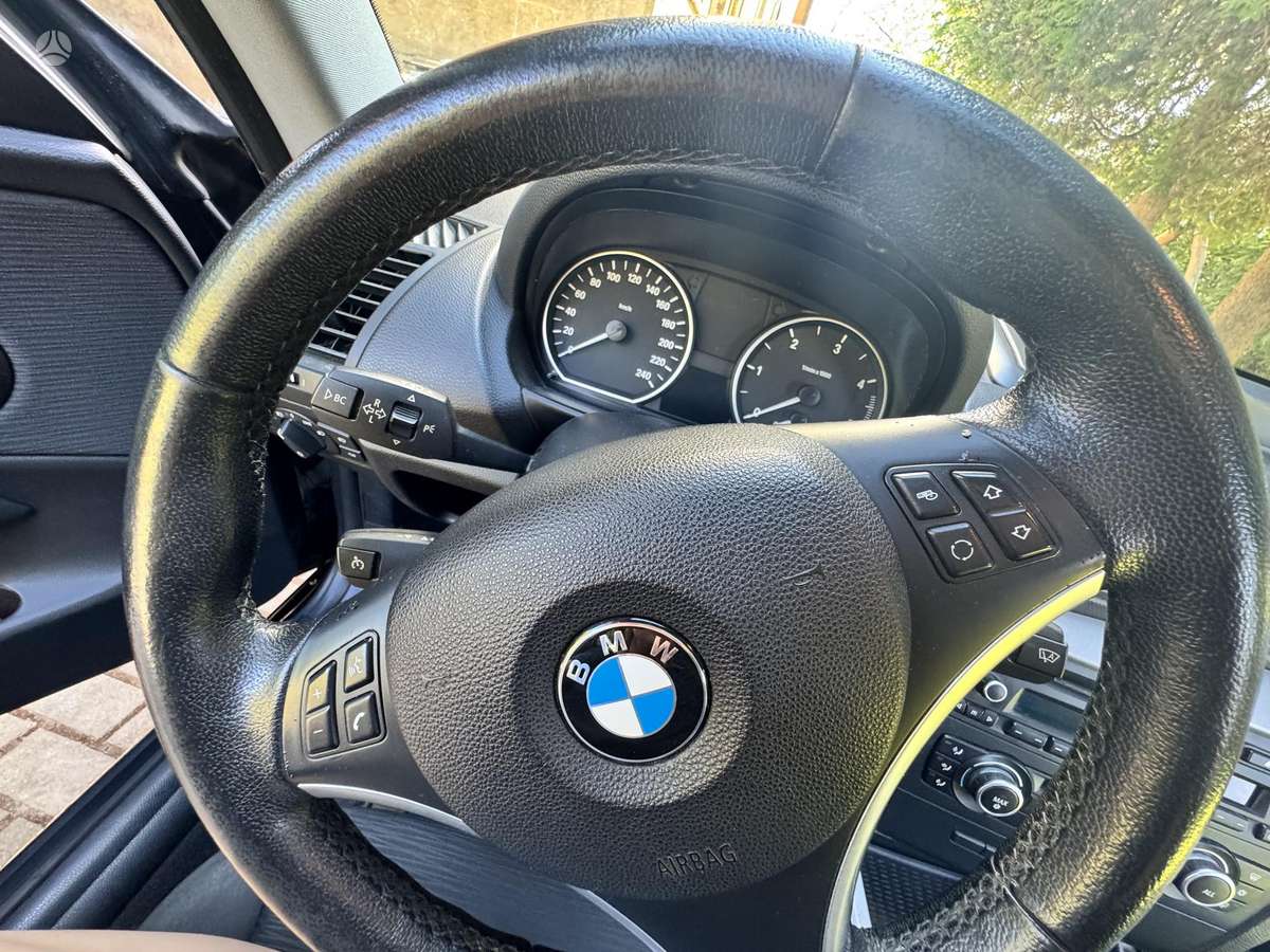BMW 118, 2.0 l., Хэтчбек