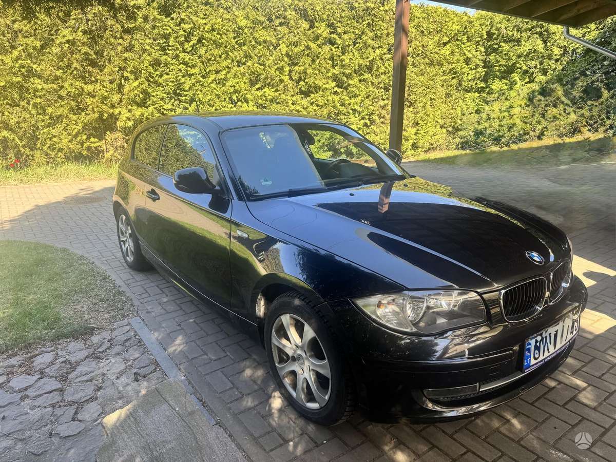 BMW 118, 2.0 l., hatchback