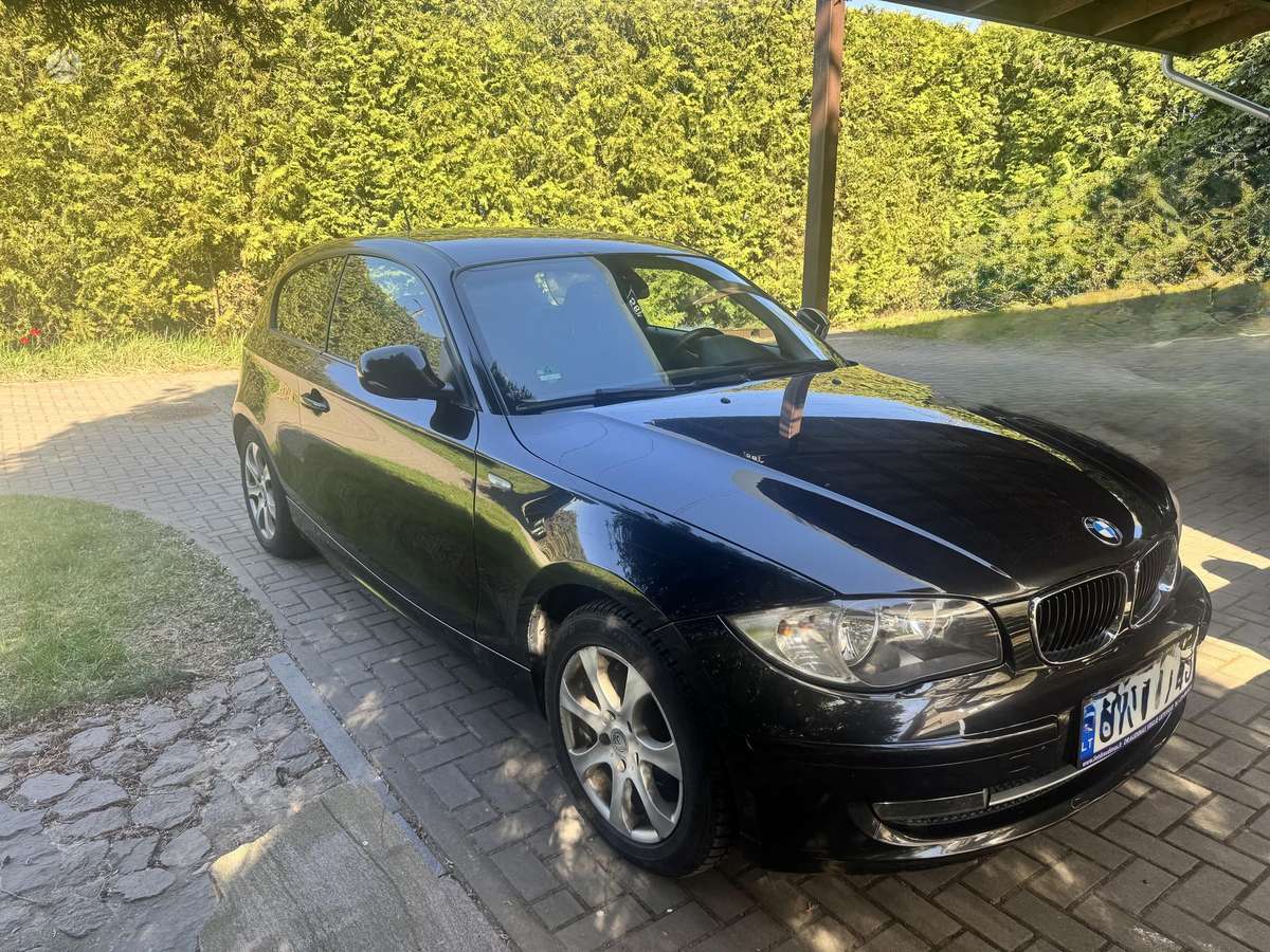 BMW 118, 2.0 l., Хэтчбек