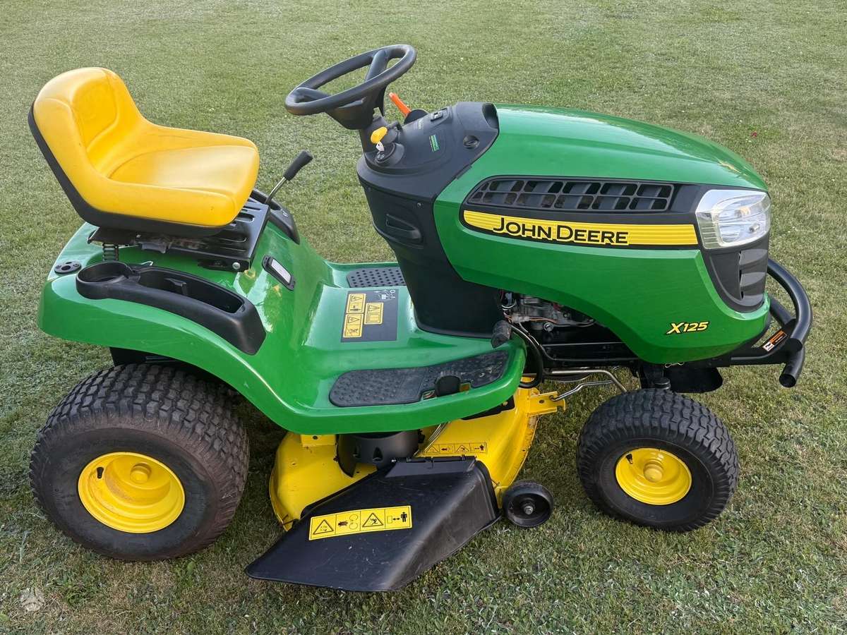 John Deere X125, sodo traktoriai