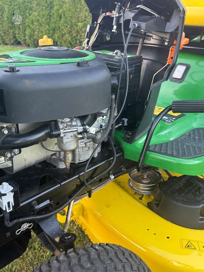 John Deere X125, sodo traktoriai