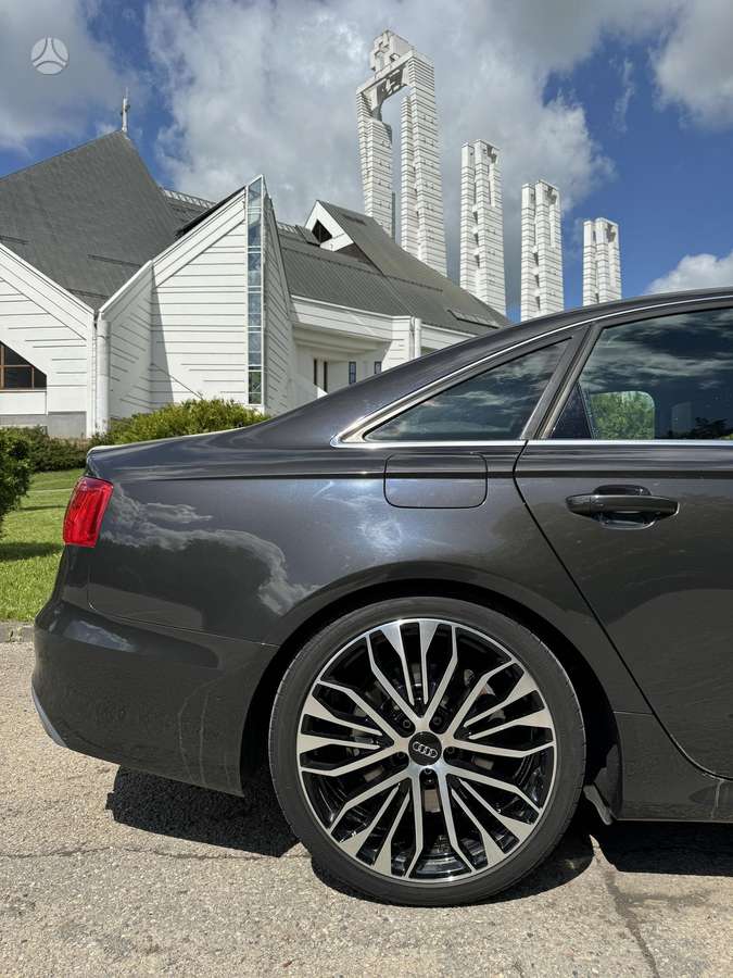Audi A6, 3.0 l., Седан