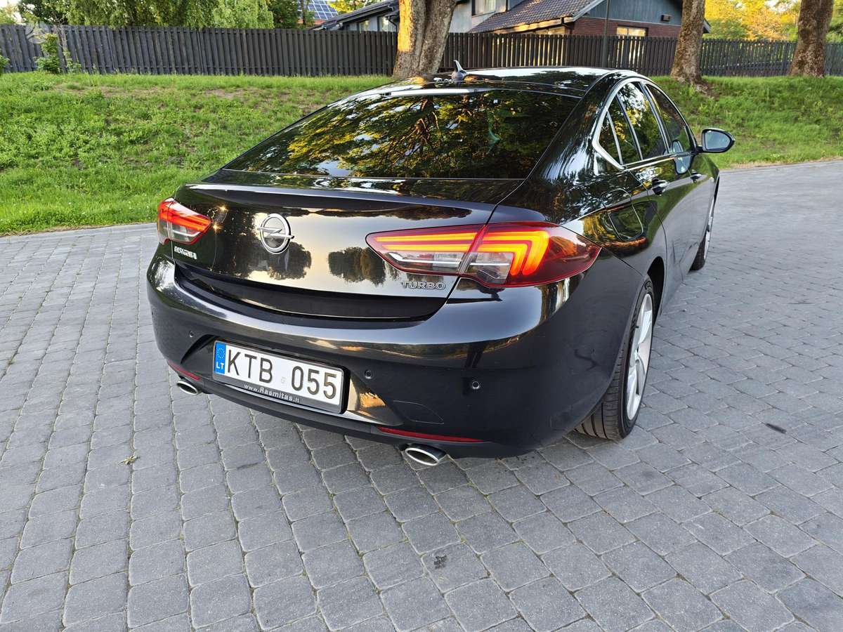 Opel Insignia, 1.6 l., hatchback