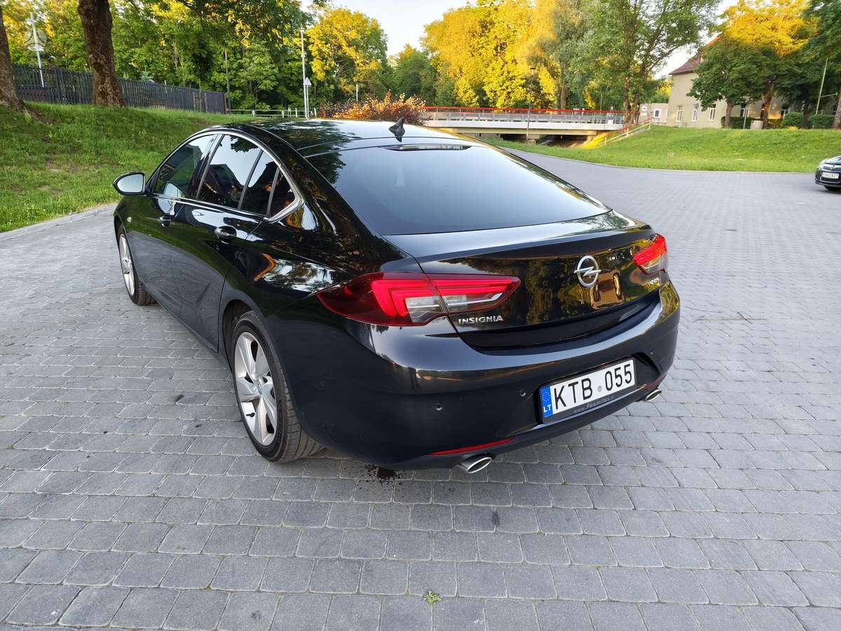 Opel Insignia, 1.6 l., hatchback