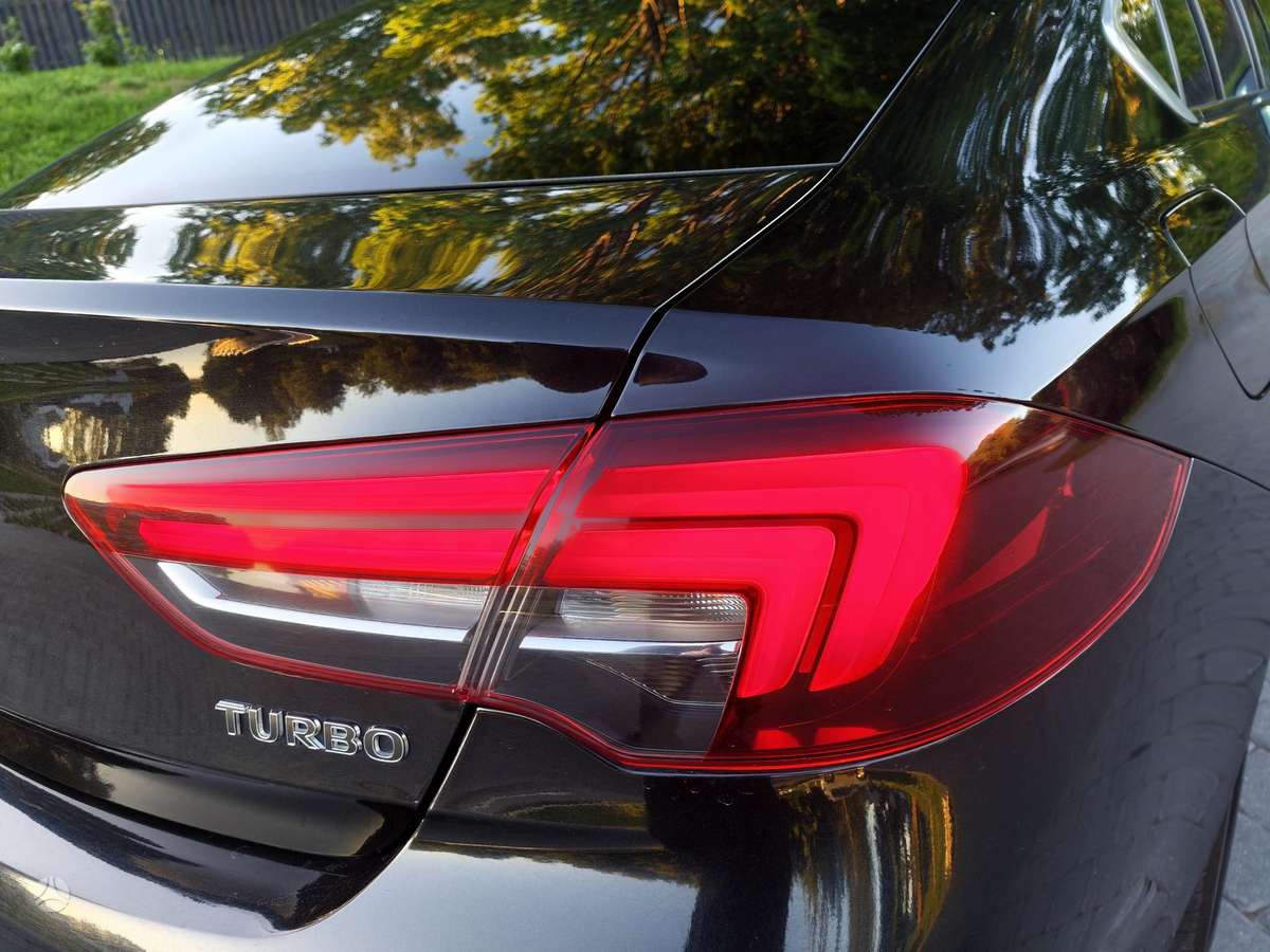 Opel Insignia, 1.6 l., hatchback