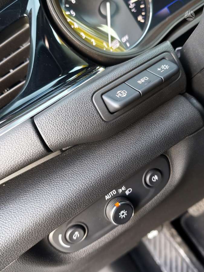 Opel Insignia, 1.6 l., hatchback