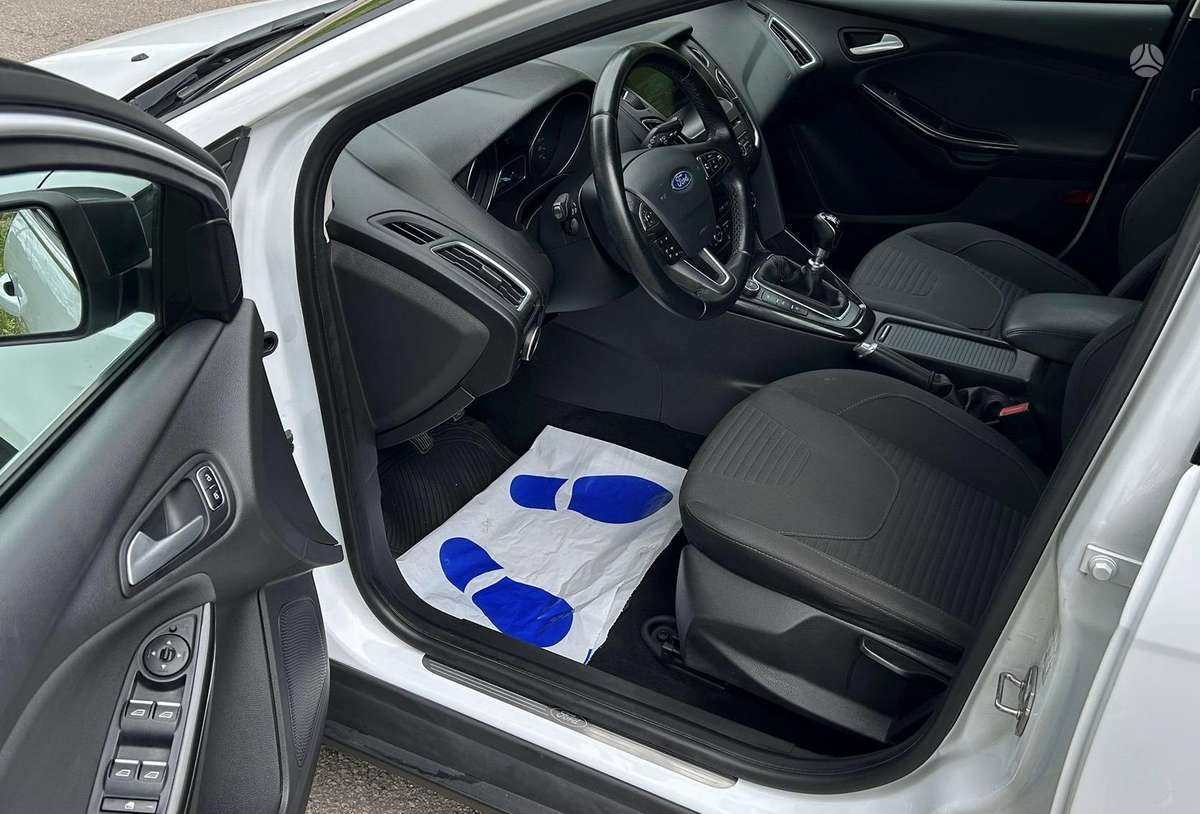 Ford Focus, 1.0 l., hatchback