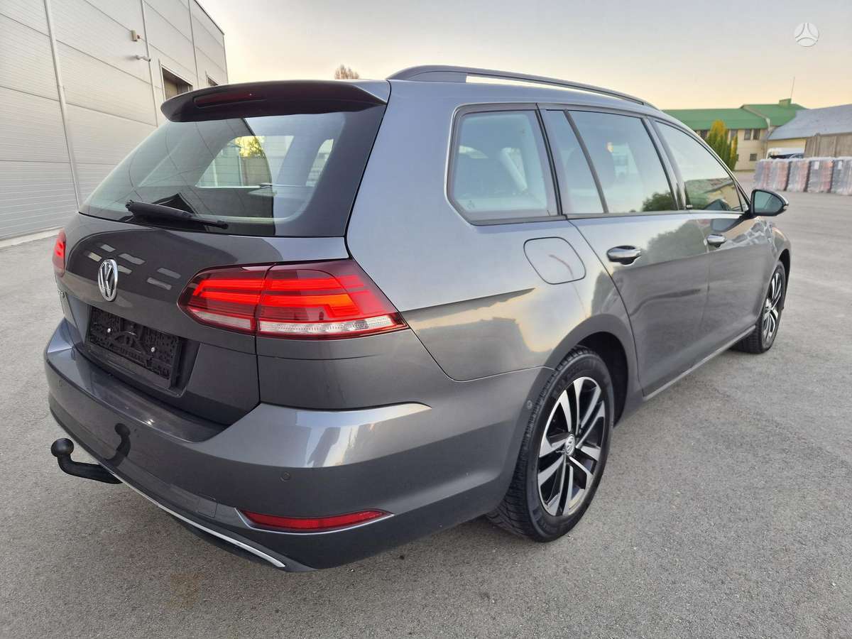 Volkswagen Golf - 3