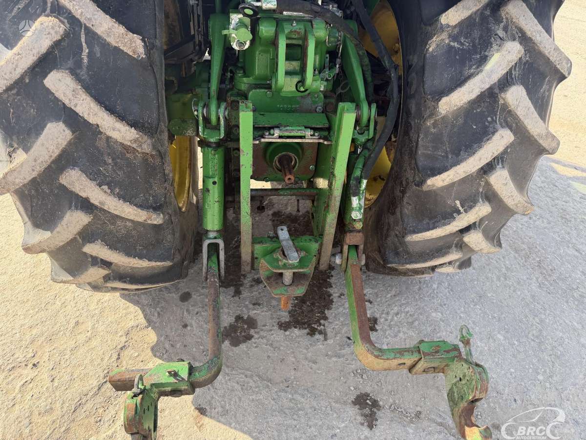 John Deere 5085, tractors