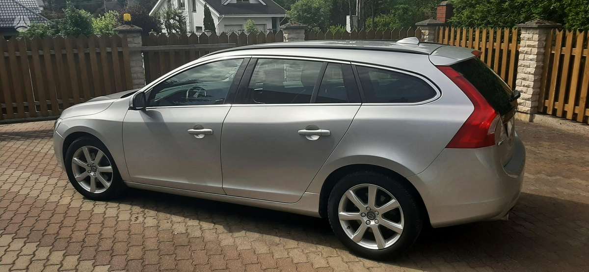 Volvo V60, 2.0 l., universalas
