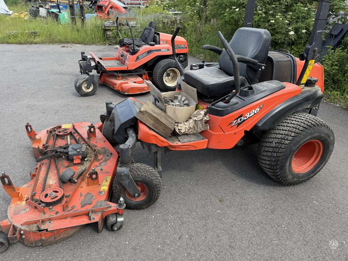 Kubota ZD326, garden tractors