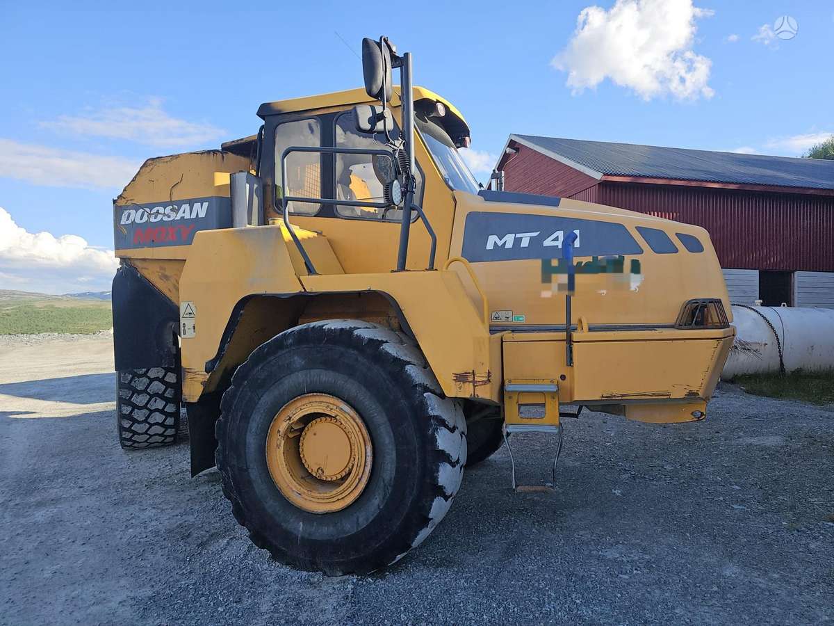 Moxy Doosan-Moxy, dumpers / tippers