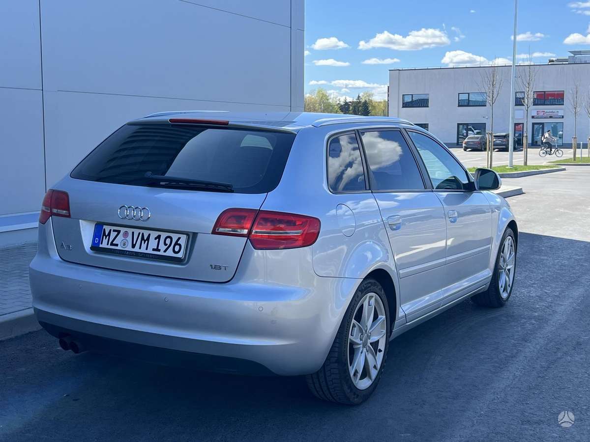 Audi A3, 1.8 l., Хэтчбек