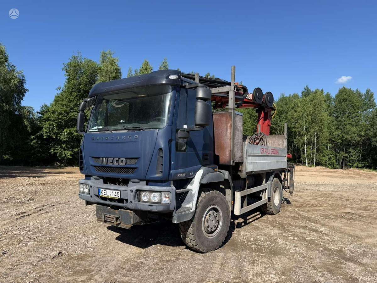 Iveco ML100E22, su kranu