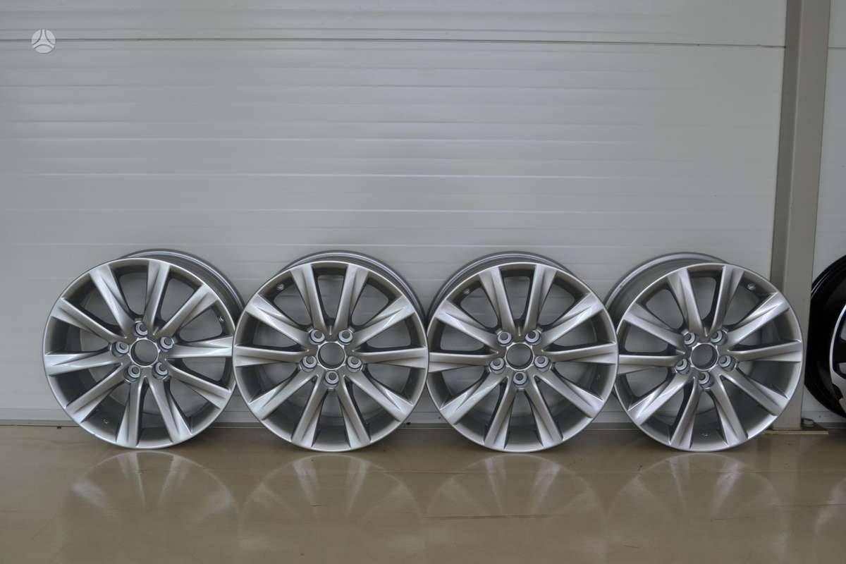 Lexus IS, light alloy, R17
