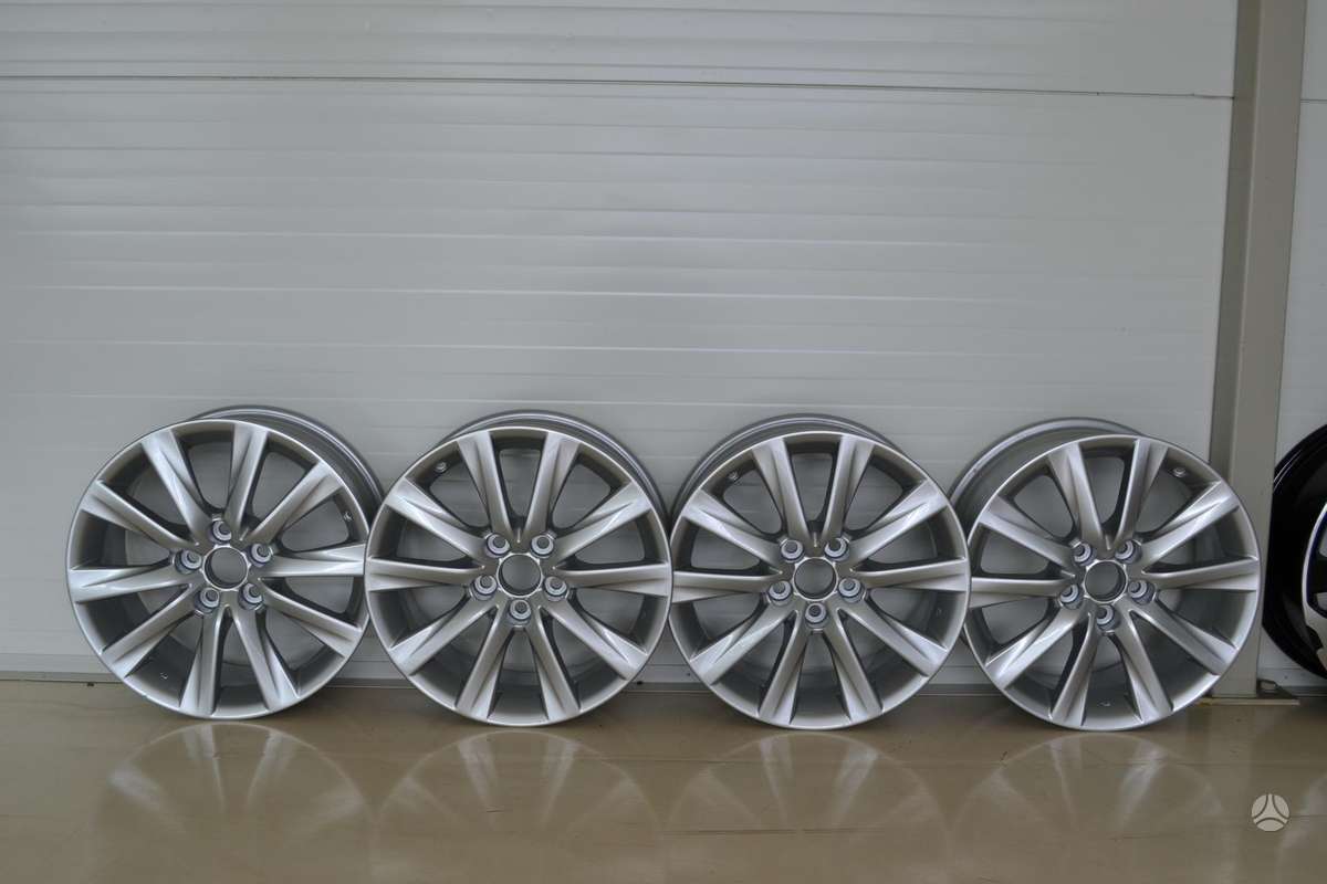 Lexus IS, light alloy, R17