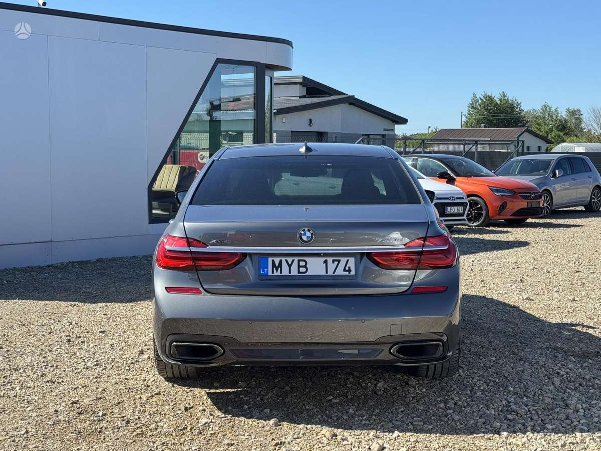 BMW 730, 3.0 l., Седан