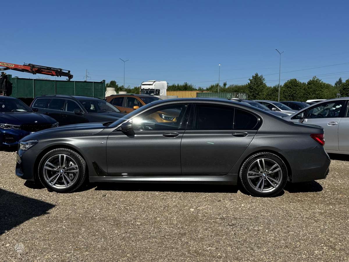 BMW 730, 3.0 l., Седан