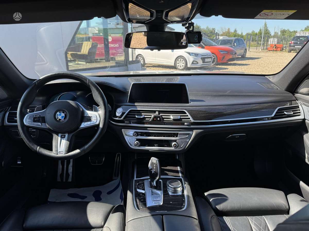 BMW 730, 3.0 l., Седан