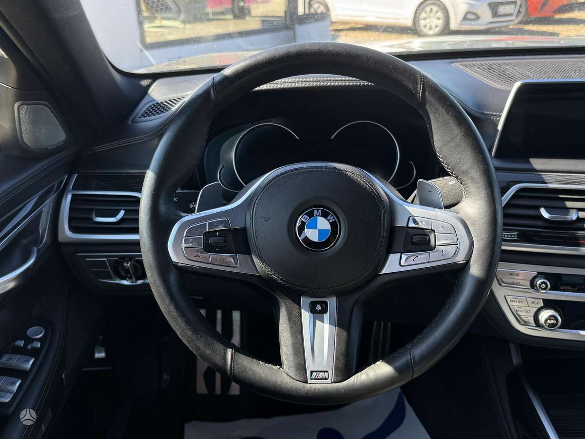 BMW 730, 3.0 l., Седан
