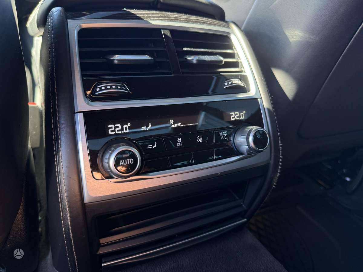 BMW 730, 3.0 l., Седан